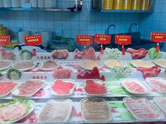 -四囍码头海鲜烧烤自助火锅(外滩南京东路悦荟广场店)