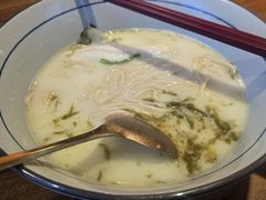 -蟹黄鱼·海派深夜面馆(江湾里店)