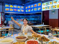 -四川小胡子海鲜(丁村万人海鲜广场店)