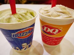 暴风雪-DQ·蛋糕·冰淇淋(河东万达店)