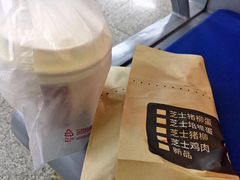 -肯德基(南京站A2检票口楼上)