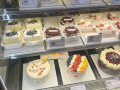 -85度C(生甜甜圈研究工坊·上海平凉店)