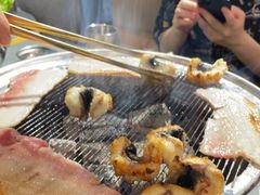 -围炉肉舍•炭烤活鳗•丹东海鲜烤肉(步行街店)