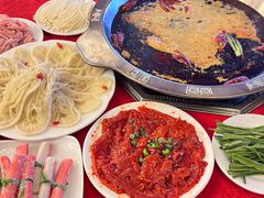 -山城年华老火锅(玉林店)
