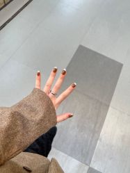 -UGIRL有个美甲
