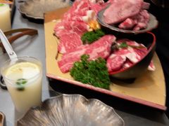 -铭牛烧肉·和牛海鲜自助(高新月牙湖店)