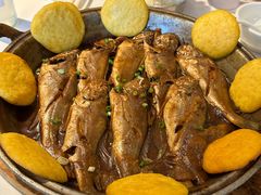 鱼锅饼子-五谷丰登农家院·地道胶东菜·海鲜烧烤(威海店)