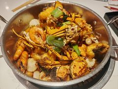 -七欣天香辣蟹火锅(闵行浦江欢乐颂店)