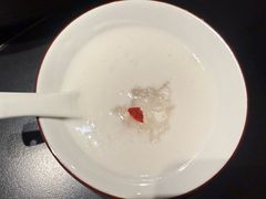 -鲜入唯煮·港式海鲜牛肉火锅(金宝街店)