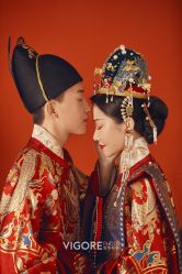 -雪中彩影婚纱摄影·微光艺术中心