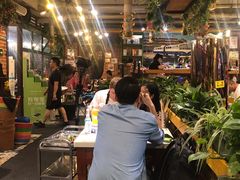 大堂-钢管厂歆瑞源油卤串串香(春熙路太古里店)