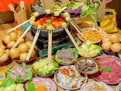 -黔二妞地摊火锅(龙华清湖店)