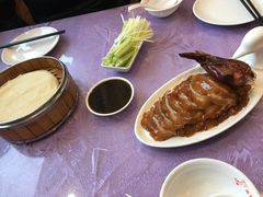 -梅利汴京烤鸭•开封豫菜地标店(东大街店)