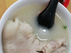 -雷祖芳老妈蹄花店