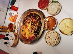 -潮火锅·麻辣牛肉火锅(观音桥方圆·LIVE店)