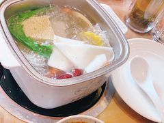 高钙牛骨三鲜锅-清真军邺·金富苑肥牛(石坡街旗舰店)