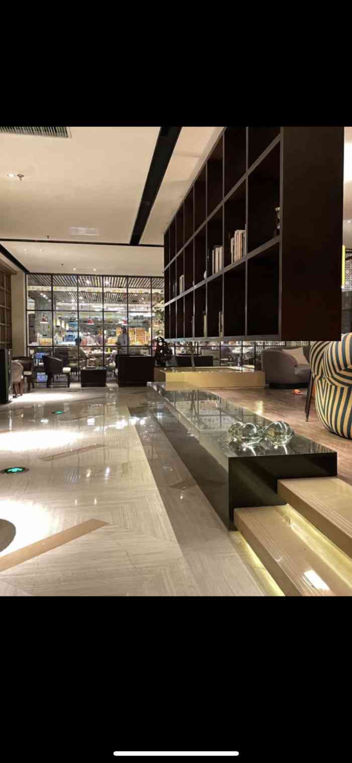 绿波廊永乐汇商务会馆(大马路店)-"和朋友一起去的,自助餐非常不错,女