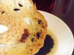 餐前rusk-杭州西子湖四季酒店-WL BISTRO西湖餐厅(灵隐路店)