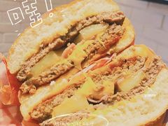 菠萝莎莎国王堡-汉堡王(财富广场店)