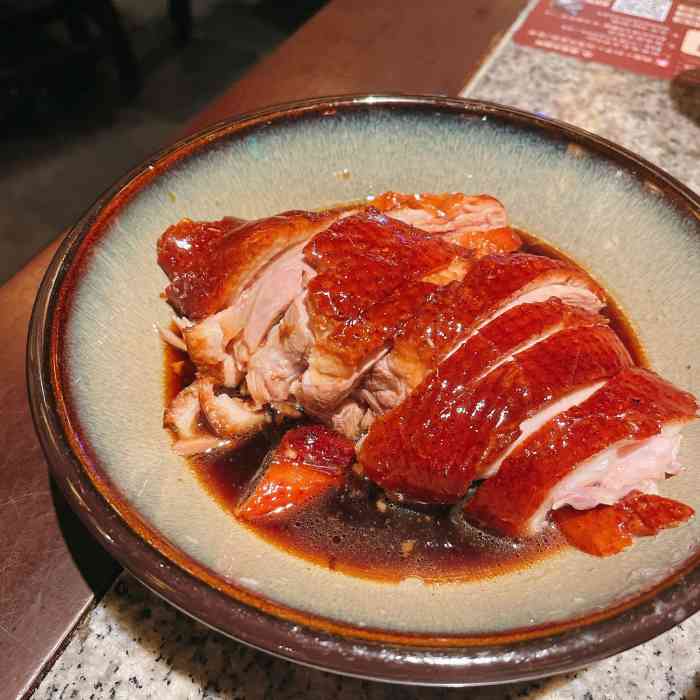 南京大牌档(龙湖狮山天街店)-"菜品价格可以,但是量不多,人太多,服务