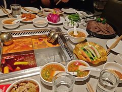 -海底捞火锅(宝龙广场夜宵主题店)
