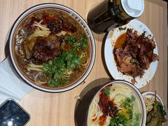-老王四季抻面(南六东路店)