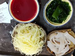 鸭血-王歘歘·chuǎ火锅(五道营店)