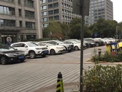 -五角丰达48号-停车场