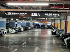 -漕河泾印象城-停车场