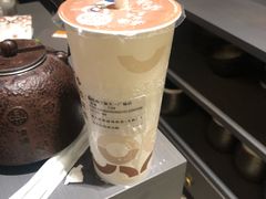 大红袍珍珠奶茶-湊湊火锅·茶憩(杭州湖滨银泰in77店)