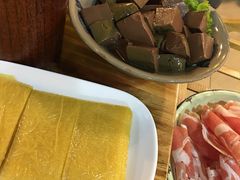 -东镇老火锅(长春路首店)