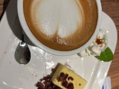 -玛格萝妮(汇智国际商业中心店)