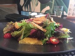 秘制鸡肉色拉-TAMATI(巴黎贝甜韩式西餐厅店)
