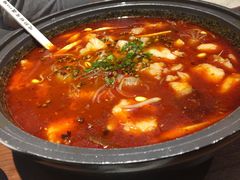 jiao' lian-渝是乎酸菜鱼(龙旗购物中心店)