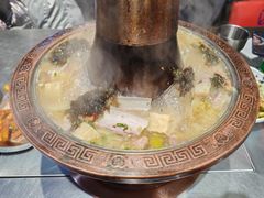 -马路牙子烧烤音乐酒馆(望京店)
