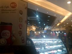 -85度C(生甜甜圈研究工坊·上海平凉店)