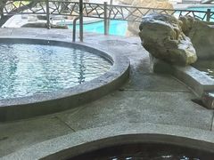 -丫沙底瀑布温泉