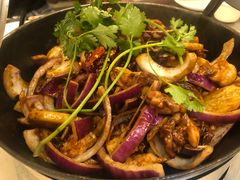 -胡须佬鸡煲四季火锅店(石厦西村直营店)
