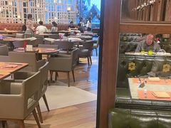 -松咖啡自助餐厅·松北香格里拉