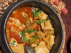 -古都历食南京菜·烤鸭·鸭血粉丝·汤包(南京博物院店)