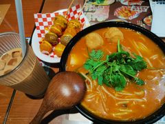 -太子浓心招牌炸酱小锅米线(探十里店)