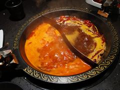 麻辣拼菌菇鸳鸯锅-锅说大脸毛肚重庆老火锅(佐阾店)