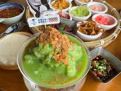 -包整·丝娃娃(一览甲秀楼风景店)