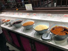 自助调料区-马一洒开锅羊肉清真餐厅(京汉店)