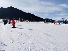 -丝绸之路山地度假区滑雪场