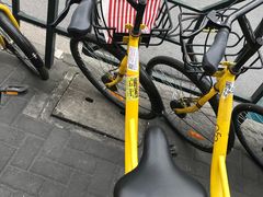 -红宝石·鲜奶小方·海派西点房(南丹店)