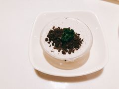 奶油盆栽-爱丽丝牛排西餐厅(光谷步行街店)