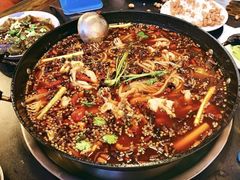 -鸿顺老铁锅美蛙鱼府(解放碑店)