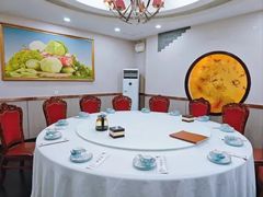 -大鸭梨烤鸭店(金顶街店)