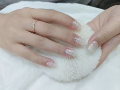 -灰姑娘美甲美睫馆
